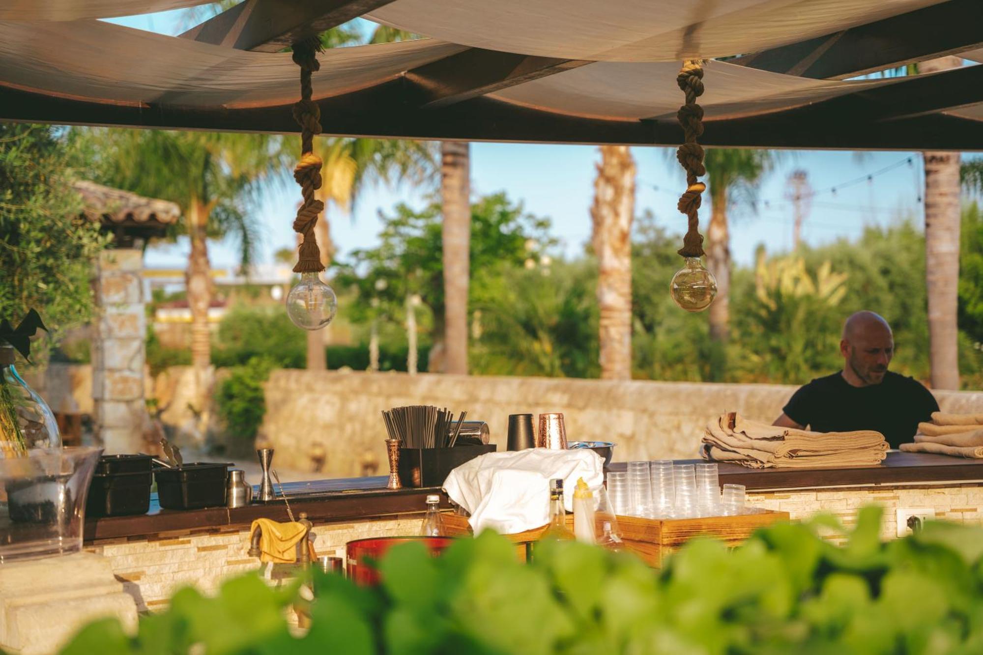 Mythos Holidays & Events Syracuse Exterior foto